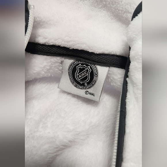 White Fleece Pullover with Logo - Picture 4 of 7